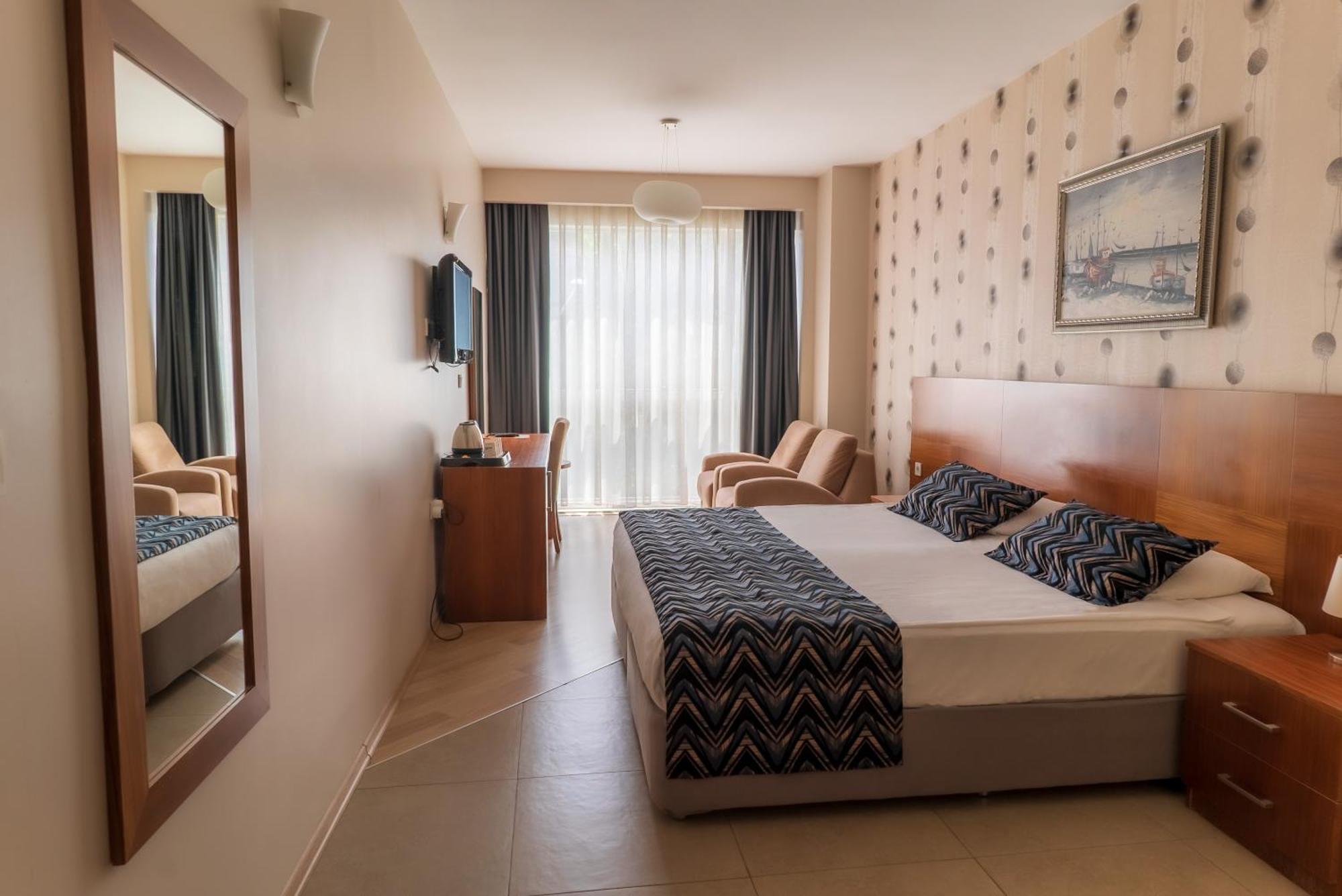 Grand Karot Hotel Γιάλοβα Εξωτερικό φωτογραφία